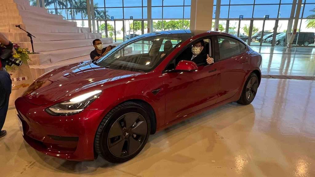 高雄券紙本振興方案公布 持五倍券消費500換100 還可抽特斯拉 其他 旺得富理財網