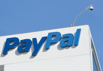 去年疫情爆發後使PayPal用戶量飆漲，推動股價在過去12個月上漲36％，公司市值逼近3,200億美元。圖／美聯社