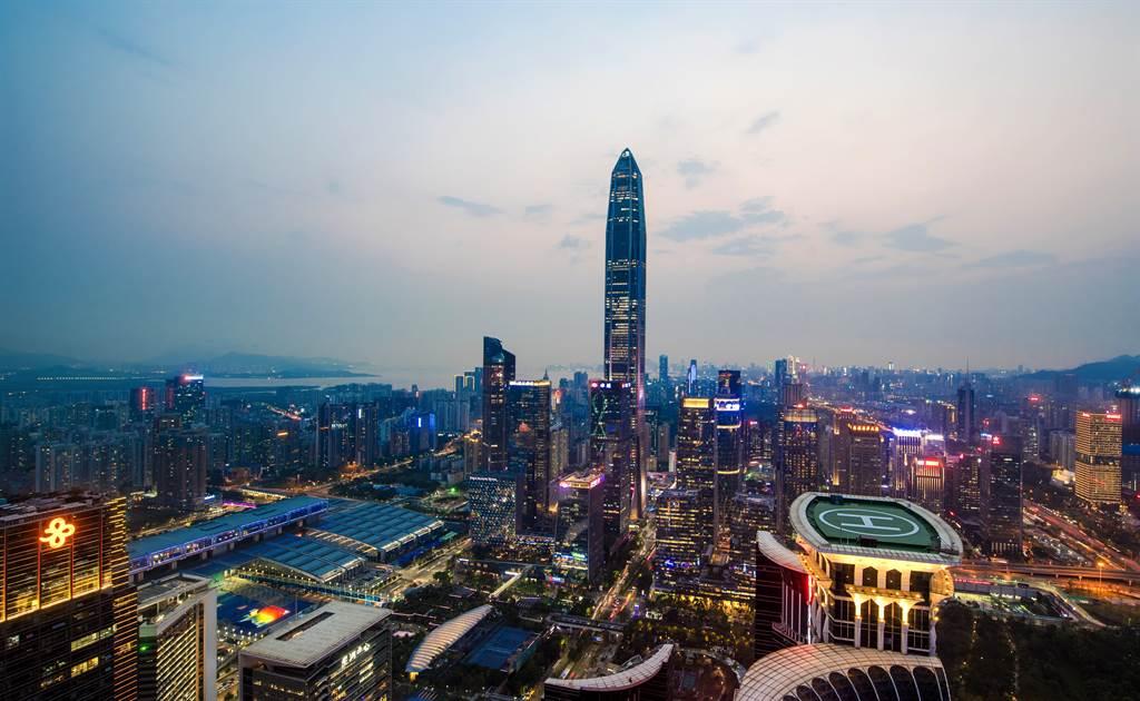 深圳是大陸經濟發展最快的城市，它的經濟與社會發展具有重要的指標意義。（圖／新華社）