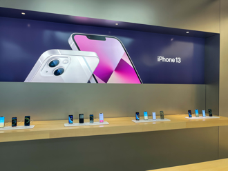 2021年10月份中國大陸最暢銷的智慧手機品牌為蘋果。（示意圖/達志影像/shutterstock）