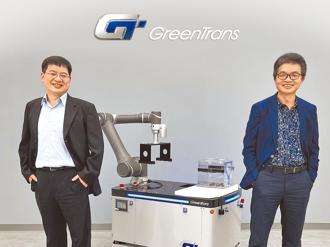 左為綠捷公司總經理殷華勛、右為執行副總廖壽錦。（中華車提供）
