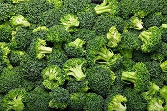 青花菜的蘿蔔硫素，有抗癌、抗病毒的效果。(圖/Shutterstock)