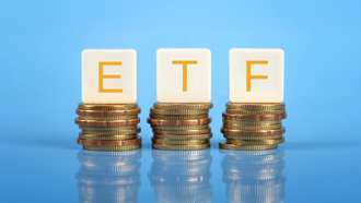 和指數型ETF相比，高股息ETF今年以來相對抗跌。（Shutterstock）