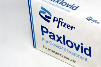 輝瑞的Paxlovid口服藥，被視為對抗COVID-19的利器。（示意圖／Shutterstock）