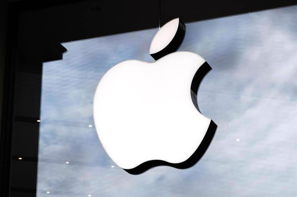 外資認為，蘋果新機i14將成科技產業救世祖，雖看好大立光與玉晶光、舜宇光學等3家鏡頭廠，但點評玉晶光為首選。(示意圖/達志影像/Shutterstock)