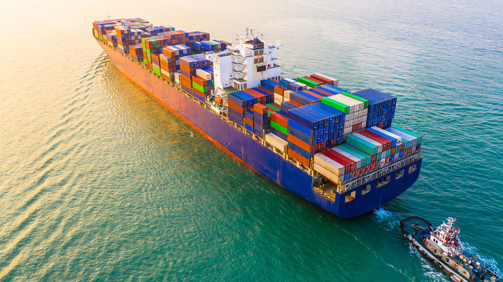 歐系外資出具最新報告指出，貨櫃海運運價穩定，下半年散裝市況更好，對整體海運業展望樂觀。（示意圖/達志影像/shutterstock）