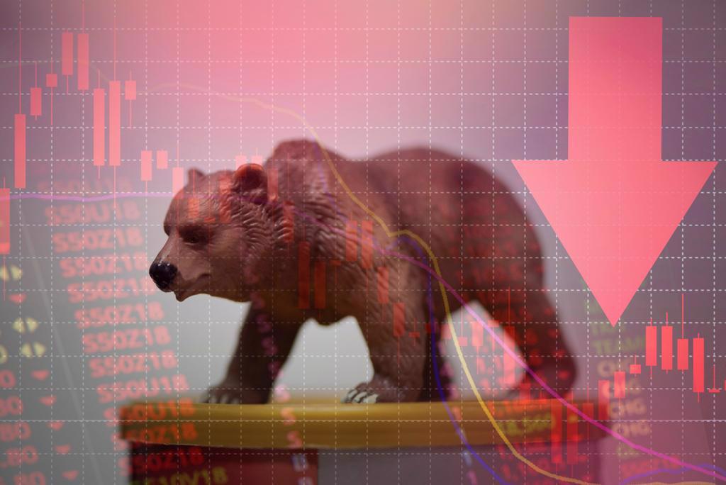 雖一般定義股市下跌2成就算進入熊市，但在過去的熊市經驗中，標普指數平均下跌約35%，遠高於20%門檻。(示意圖/達志影像/Shutterstock)