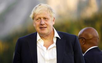英兩大臣為最新醜聞辭職 強生再陷首相寶座保衛戰