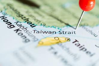 海運巨頭表示，台灣海峽是全球最忙碌的航線之一，若此一路線封閉，航運運能將受重創。（示意圖/達志影像/shutterstock）