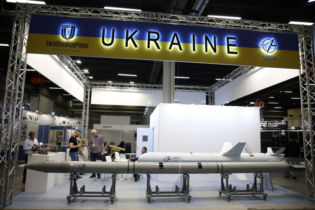 9月7日，烏克蘭國營武器製造商Ukroboronprom 於波蘭國防工業展（MSPO）展出海王星飛彈模型。（路透社）