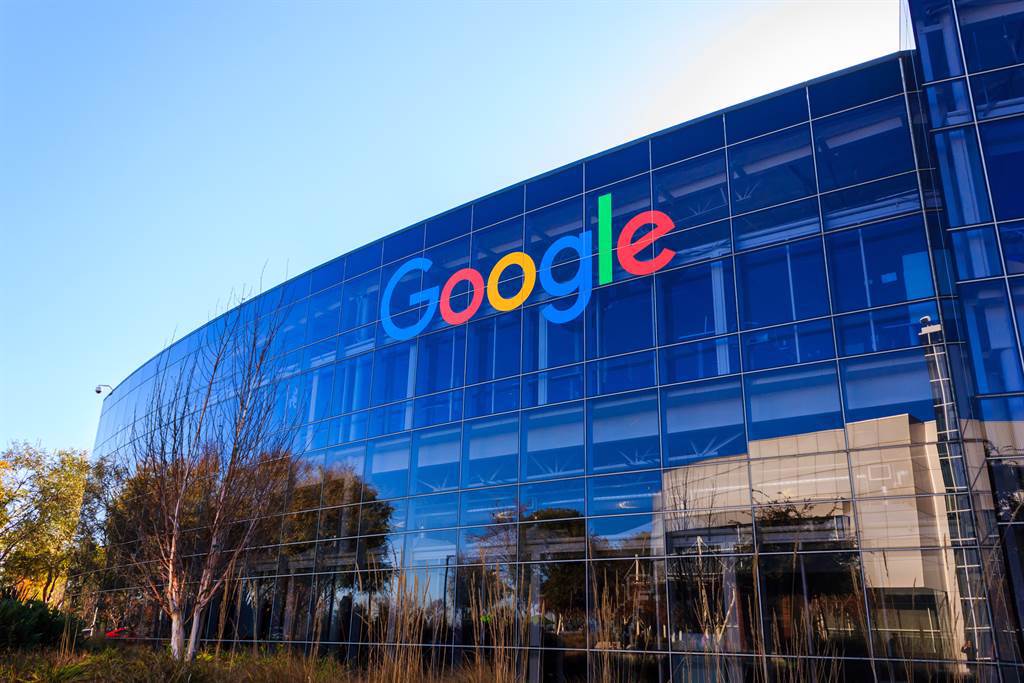 中美緊繃以及大陸疫情反覆的背景下，Google正在考慮將Pixel智慧型手機的部分產線轉移到印度。（圖／shutterstock）