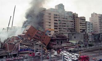 921大地震將已滿23周年，但不少經歷過的民眾，至今仍無法忘記當晚的恐怖。(圖／本報資料照)