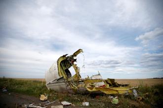 荷蘭法院今天證實，2014年馬航MH17航班空難在烏克蘭境內被擊落，是由俄羅斯武裝組織在東部頓巴斯地區所發射的，釀成298人死亡。
(圖/路透社) 