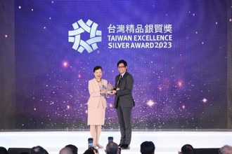 華城電能EVALUE智慧電動車充電樁 榮獲「台灣精品銀質獎」。（圖／華城電能提供）