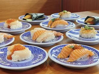藏壽司「鮭貝滿分祭」推6款奢華料理，包含鮭魚肚親子手卷，北海道大粒帆立貝佐鮭魚卵等。（藏壽司提供）