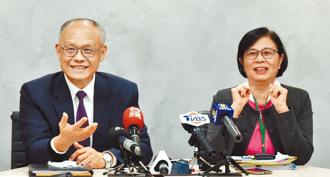 行政院政委、經貿辦總談判代表鄧振中（左）及副總談判代表楊珍妮。圖／顏謙隆