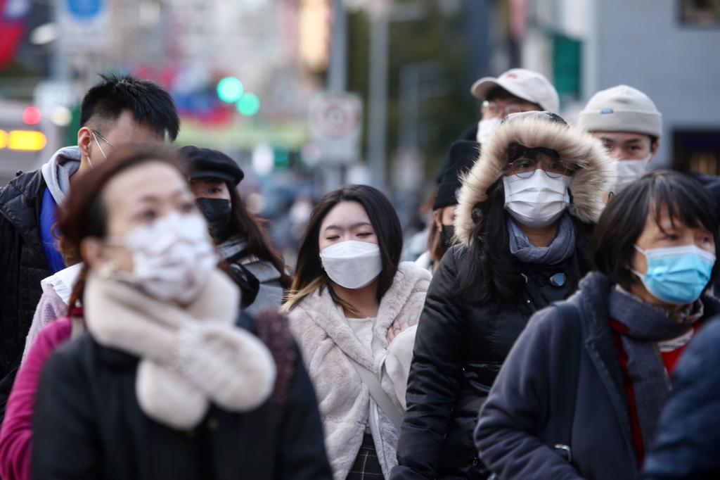 今天(初二)入夜後，寒流開始發威，氣象局針對全台19縣市發布低溫特報，越晚會越冷。(資料照／鄧博仁攝)