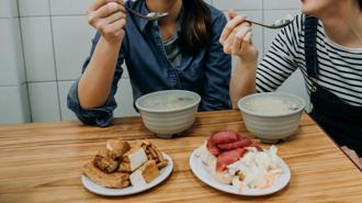 國際美食指南「Taste Atlas」公布2022年世界各國美食排名，台灣排名第45名。（圖／示意圖，達志影像）