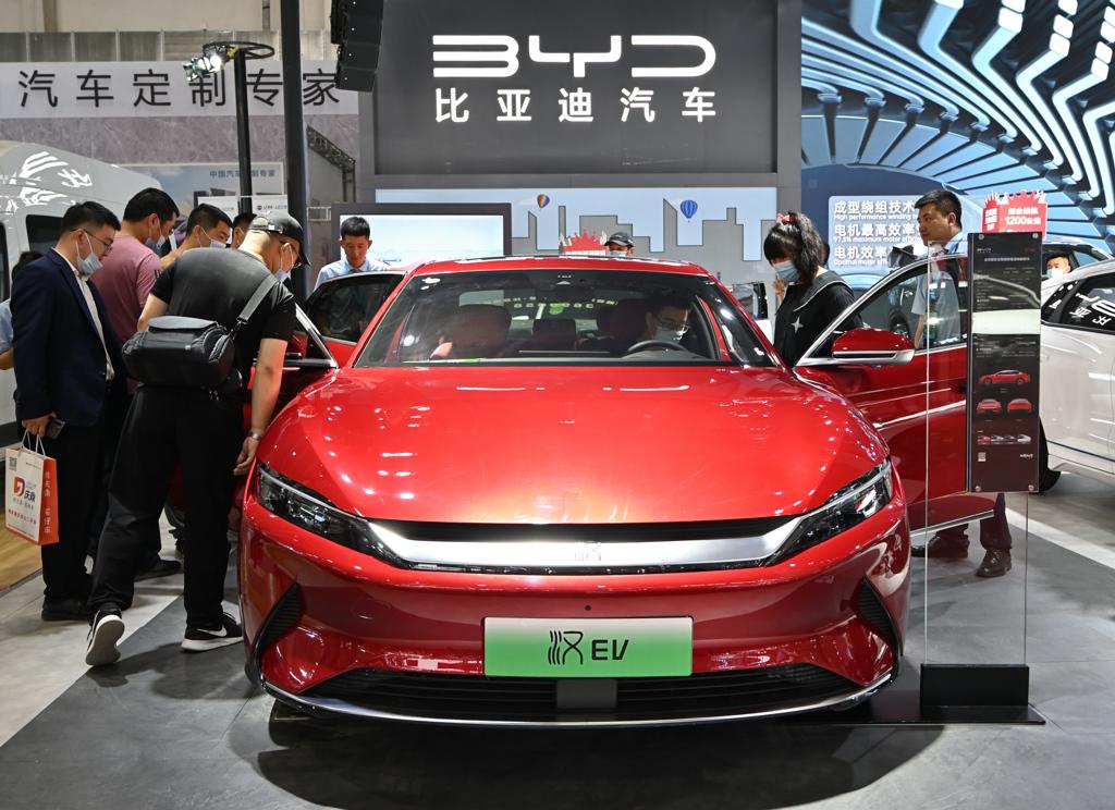 中國電動汽車龍頭比亞迪銷售數字亮眼。（示意圖／中新社）