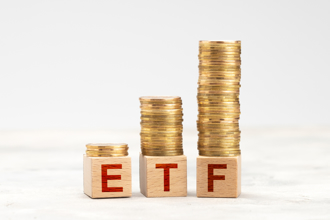 台股ETF很適合無腦存股，尤其是1張不到萬元的銅板ETF，比如00905，網友暱稱是迷你版的0050，今年首度配息近3%，今是最後買進日。（示意圖/達志影像/shutterstock）