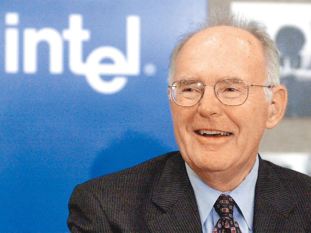 英特爾官網公布，英特爾聯合創辦人戈登摩爾（Gordon Moore）辭世，享耆壽94歲。（美聯社）