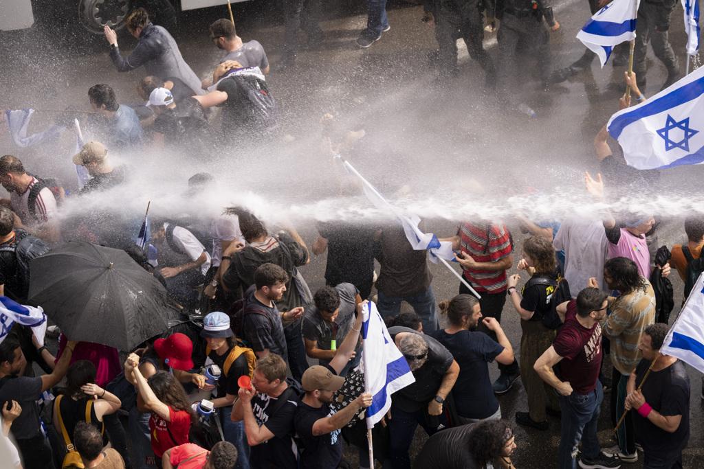 司法改革引發大罷工抗議  以色列總理：暫緩立法程序。(圖/美聯)