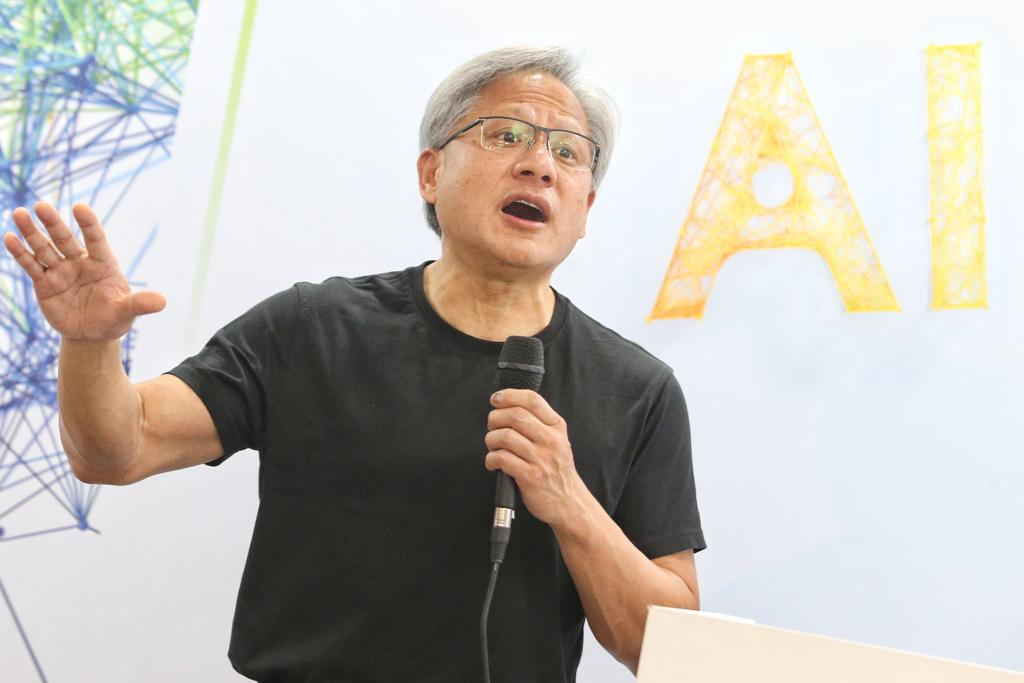 輝達執行長暨創辦人黃仁於COMPUTEX（台北國際電腦展）開幕時演講。（圖/杜宜諳攝）