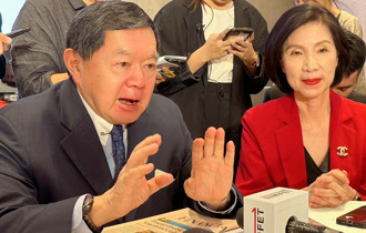 遠傳董事長徐旭東(圖左)、總經理井琪(圖右)。(王逸芯攝)