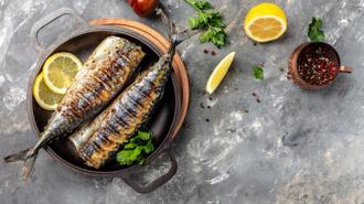 營養師何沂霖表示，魚類除了有優質蛋白質外，還有EPA、DHA等Omega-3脂肪酸跟維生素D，對人體好處多。（示意圖／Shutterstock）