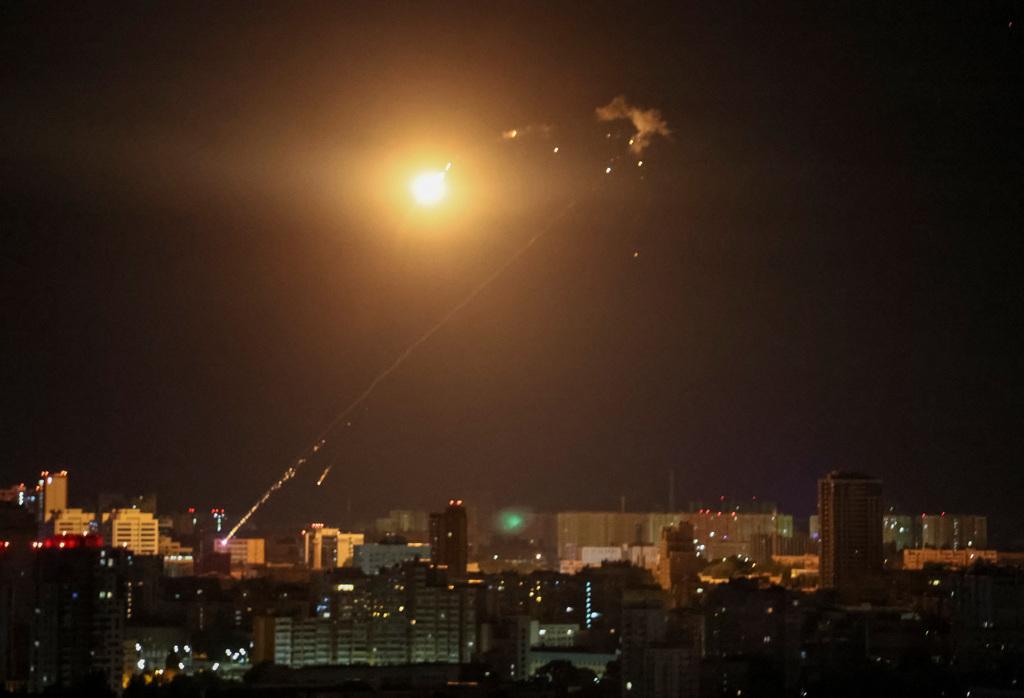 2023年9月10日，在烏克蘭基輔一架俄羅斯無人機在城市上空爆炸。(路透社）