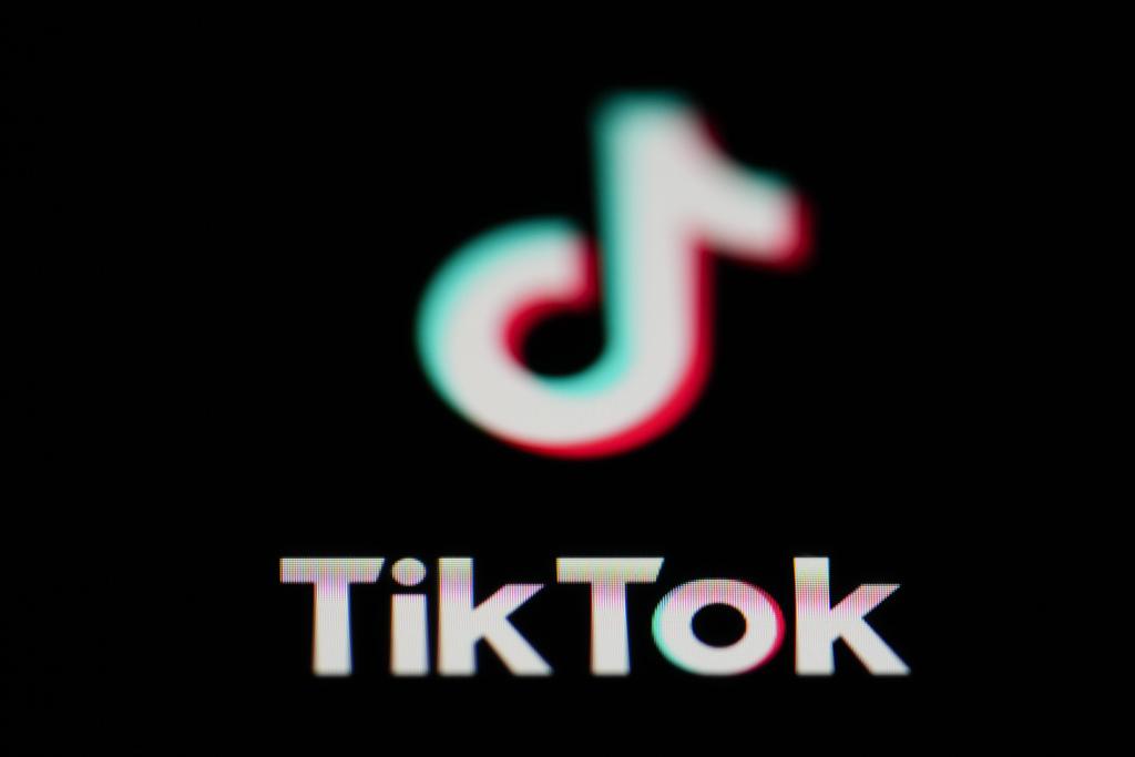 美國前總統川普2020年曾試圖禁止新用戶下載TikTok，但一連串法院裁定擋下了禁令，最後沒有生效。(圖/美聯社)
