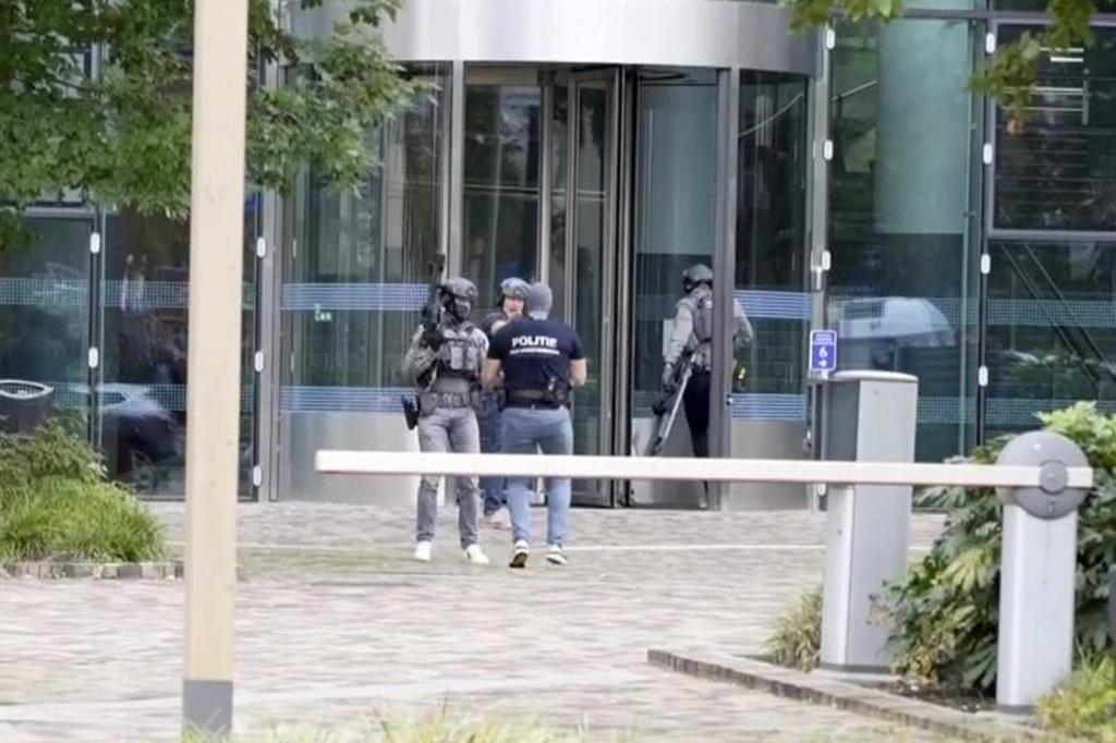 荷蘭鹿特丹爆連環槍擊案。（美聯社）