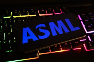 ASML賣給中國大陸的微影設備加上測量機台的裝機量近1400台。（示意圖/達志影像/shutterstock）