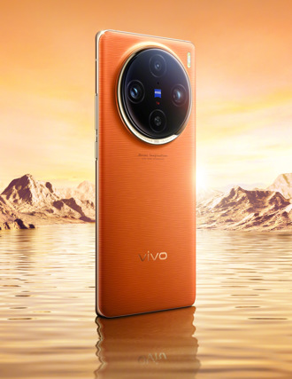 vivo X發表X100旗艦系列，搭載聯發科天璣9300。(vivo提供)