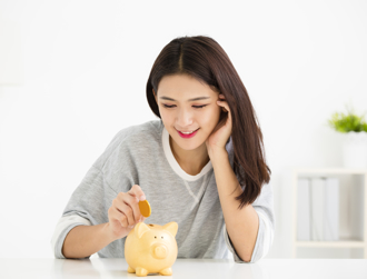 分析師認為，00713績效好，淨值連年成長，賣掉很可惜，存股族會很難再低買回來。（示意圖/達志影像/shutterstock）