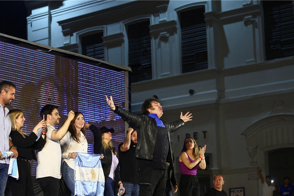 圖為阿根廷候任總統米雷伊 (Javier Milei) 早前出席競選活動的資料照片。（路透社）