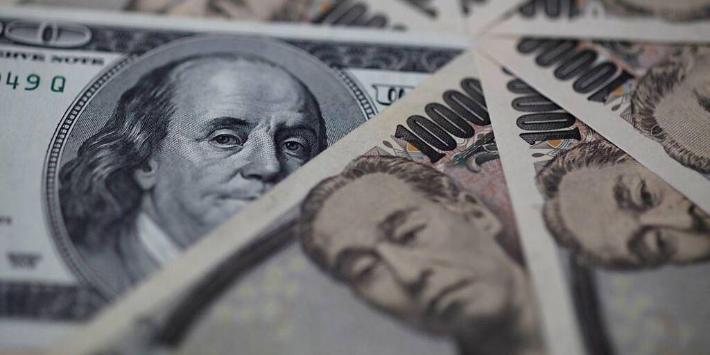 巴菲特掌舵的波克夏公司日前宣布將發行日圓債券，金額高達1,220億日圓。圖／美聯社