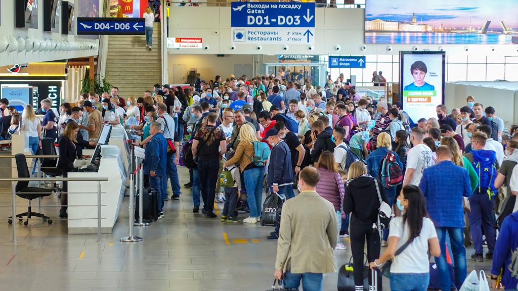 俄羅斯內政部正在準備一項法案，要求入境俄羅斯的外國人簽署「忠誠協議」，禁止他們抹黑官方政策。圖為俄羅斯境內的普爾科沃機場（Pulkovo airport）。（圖／Shutterstock）