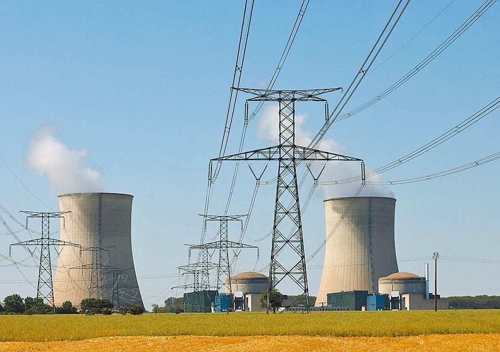 聯合國氣候大會在杜拜召開，美日等22國2日發表聲明，呼籲到2050年將世界核電產能提升至2020年水準的3倍。圖為法國核電廠。（路透）