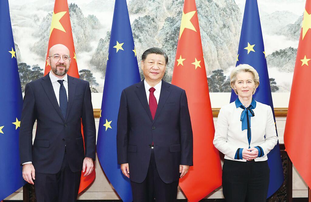 中國國家主席習近平在北京釣魚台國賓館會見歐洲理事會主席米歇爾和歐盟執委會主席馮德萊恩。圖／新華社