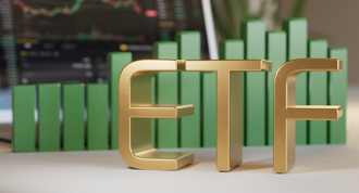 台股1月下跌0.23%，備受存股族歡迎的台股ETF，共計19檔漲幅勝過大盤。（示意圖/達志影像/shutterstock）