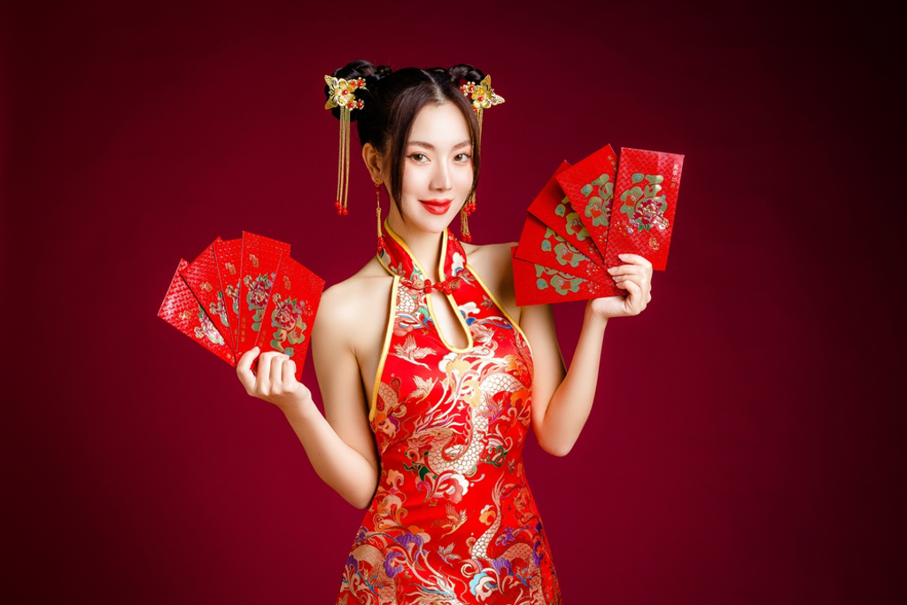 「紅包」文化一向都是華人社會非常重要的春節習俗。（示意圖/達志影像/shutterstock）