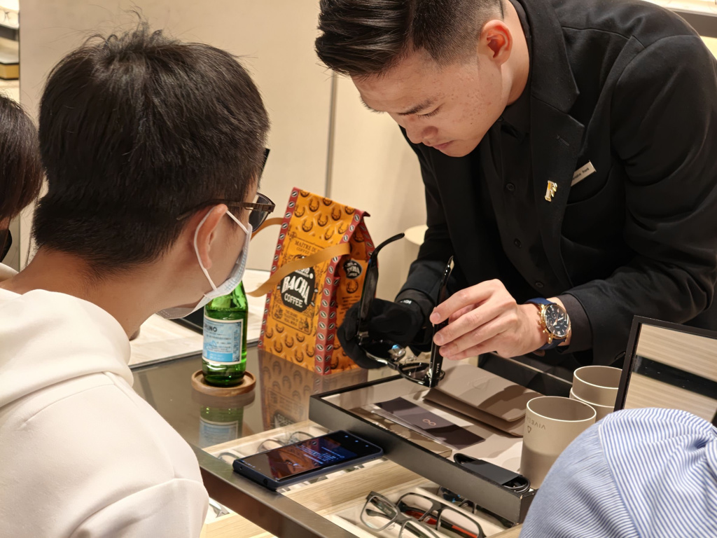 產業分析》先戴起來再說！宏達電AI眼鏡打開無限想像- 上市櫃- 旺得富理財網