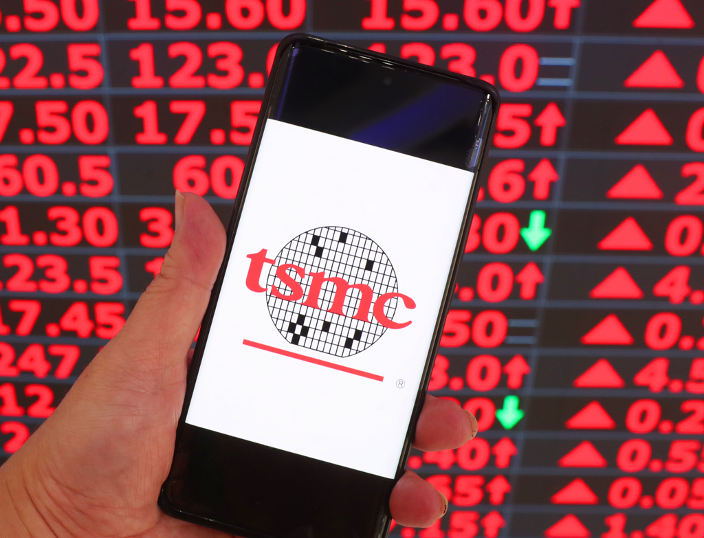 台積電飆7成好心動0050賺2成也不錯一定要2選1嗎？老手公開任何人都適用的「穩賺」配置- 基金- 旺得富理財網