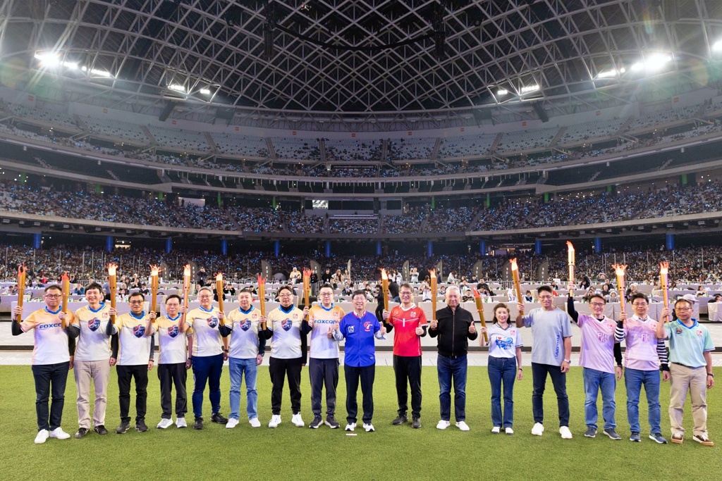 《其他電》2026全鴻海運動會劉揚偉：今年營收續拚高- 上市櫃